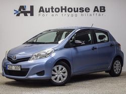 Ljusblå Begagnad 2012 Toyota Yaris Life Halvkombi | 69 000 kr (Marknadspris)