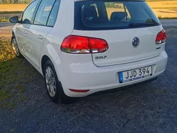 Vit Begagnad 2012 VW Golf Halvkombi | 40 000 kr (Bra pris)