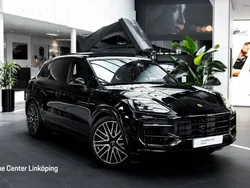 Svart (black) Begagnad 2024 Porsche Cayenne SUV | 1 295 000 kr (Superpris)