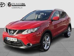 Röd Begagnad 2016 Nissan Qashqai SUV | 149 900 kr (Marknadspris)