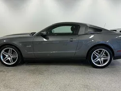 Mörkgrå (grå) Begagnad 2011 Ford Mustang GT Sportkupé | 239 900 kr (Marknadspris)