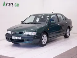 Mörkgrön Begagnad 1999 Nissan Primera Sedan | 14 900 kr