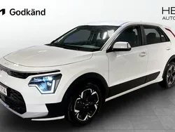 Vit (white) Begagnad 2024 Kia e-Niro 2 SUV | 369 900 kr (Dyr)