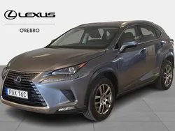 Grå Begagnad 2019 Lexus NX300h Executive Line SUV | 299 900 kr (Marknadspris)