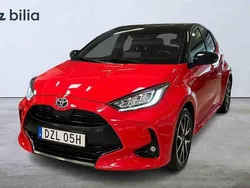 Röd Begagnad 2021 Toyota Yaris Hybrid Edition Halvkombi | 234 900 kr (Lite dyr)