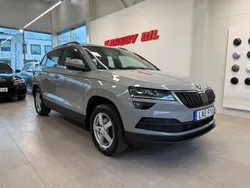 Grå Begagnad 2019 Skoda Karoq Style SUV | 188 900 kr (Marknadspris)