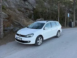 Vit Begagnad 2010 VW Golf Kombi | 42 900 kr (Marknadspris)
