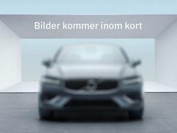 Vit Begagnad 2020 Volvo V60 CC SE Kombi | 289 500 kr (Marknadspris)