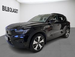 Svart Begagnad 2022 Volvo XC40 Plus SUV | 319 800 kr