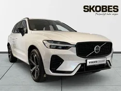 Vit Begagnad 2025 Volvo XC60 Plus SUV | 628 800 kr (Dyr)