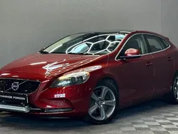 Röd Begagnad 2013 Volvo V40 Summum Kombi | 129 900 kr (Marknadspris)