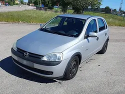 Grå Begagnad 2002 Opel Corsa Halvkombi | 14 000 kr (Bra pris)
