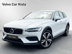 Begagnad 2022 Volvo V60 CC Kombi | 379 900 kr (Marknadspris)