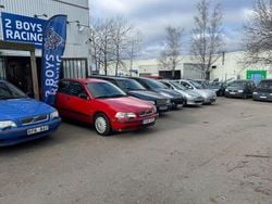 Röd Begagnad 2000 Volvo S40 Sedan | 34 900 kr (Marknadspris)