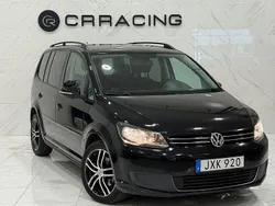 Svart Begagnad 2013 VW Touran Minibuss | 64 900 kr (Marknadspris)