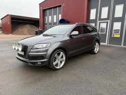 Grå Begagnad 2010 Audi Q7 S-Line SUV | 180 000 kr (Lite dyr)