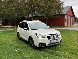 Vit Begagnad 2016 Subaru Forester SUV | 185 000 kr (Marknadspris)