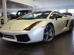 Vit Begagnad 2006 Lamborghini Gallardo Sportkupé | 1 229 000 kr