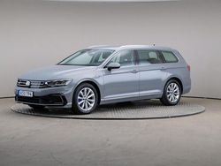 Grå Begagnad 2022 VW Passat GTE Kombi | 259 000 kr (Marknadspris)