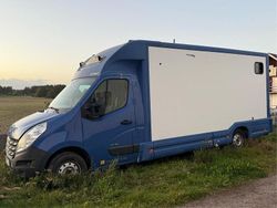 Blå Begagnad 2011 Renault Master Van | 170 000 kr