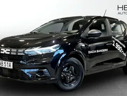 Svart Begagnad 2024 Dacia Sandero Essentiel Halvkombi | 159 000 kr (Lite dyr)
