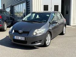 Mörkgrå (grå) Begagnad 2007 Toyota Auris Halvkombi | 19 900 kr (Bra pris)