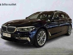 Blå Begagnad 2018 BMW 530 Kombi | 294 800 kr