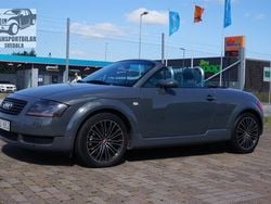 Mörkgrå (grå) Begagnad 2000 Audi TT Roadster Cab | 99 000 kr (Marknadspris)