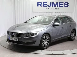 Grå Begagnad 2018 Volvo V60 Standard Kombi | 209 500 kr (Marknadspris)
