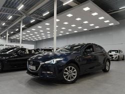 Blå Begagnad 2018 Mazda 3 Inclusive Halvkombi | 189 900 kr (Marknadspris)