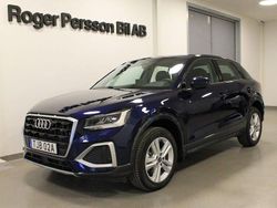 Blå Begagnad 2024 Audi Q2 Advanced SUV | 289 000 kr (Marknadspris)