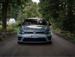 Silver Begagnad 2016 VW Golf VII R Kombi | 179 000 kr (Bra pris)