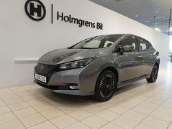 Grå Begagnad 2023 Nissan Leaf Acenta Halvkombi | 239 900 kr (Marknadspris)