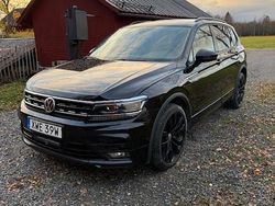 Vit Begagnad 2021 VW Tiguan Allspace SUV | 289 000 kr (Bra pris)