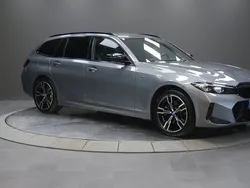 Grå Begagnad 2023 BMW 330e M Sport Kombi | 499 000 kr (Marknadspris)