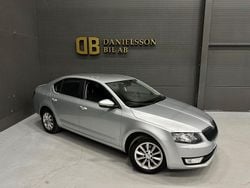 Silver Begagnad 2013 Skoda Octavia Ambition Halvkombi | 49 800 kr (Bra pris)