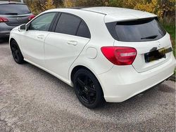 Vit Begagnad 2013 Mercedes A180 Urban Halvkombi | 110 000 kr (Marknadspris)