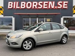 Grå Begagnad 2008 Ford Focus Titanium Halvkombi | 42 000 kr (Lite dyr)