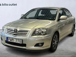 Silver Begagnad 2007 Toyota Avensis Halvkombi | 39 900 kr (Marknadspris)