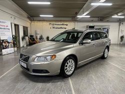 Ljusbrun Begagnad 2010 Volvo V70 Momentum Kombi | 54 900 kr (Marknadspris)