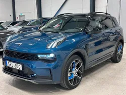 Blå Begagnad 2022 Lynk & Co 01 SUV | 294 700 kr (Marknadspris)