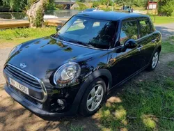 Svart Begagnad 2016 Mini ONE Halvkombi | 97 500 kr (Bra pris)
