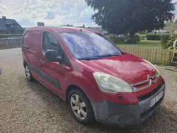 Röd Begagnad 2009 Citroën Berlingo Minibuss | 25 000 kr (Superpris)