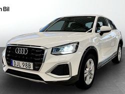 Vit Begagnad 2024 Audi Q2 Advanced Plus SUV | 294 000 kr (Marknadspris)