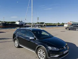 Svart Begagnad 2016 VW Golf Alltrack Kombi | 159 900 kr (Marknadspris)