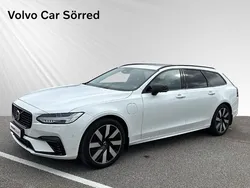 Vit Begagnad 2023 Volvo V90 Ultimate Kombi | 569 900 kr (Marknadspris)