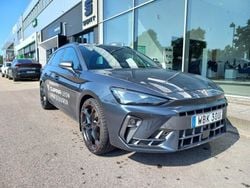 Mörkgrå (magnetic tech metallic) Begagnad 2025 Cupra Leon Kombi | 349 900 kr (Dyr)
