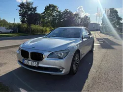 Silver Begagnad 2010 BMW 730 Sedan | 105 000 kr (Bra pris)