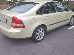 Begagnad 2004 Volvo S40 Sedan | 20 000 kr (Bra pris)