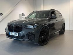 Grå Begagnad 2022 BMW X5 Shadowline SUV | 849 900 kr (Marknadspris)